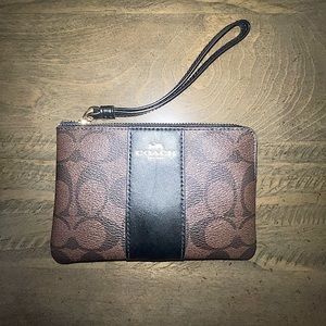 Coach Corner Zip Wristlet